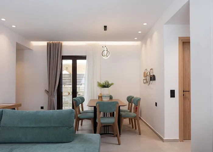 Modern Apartment, Up To 6, Close To The Beach!