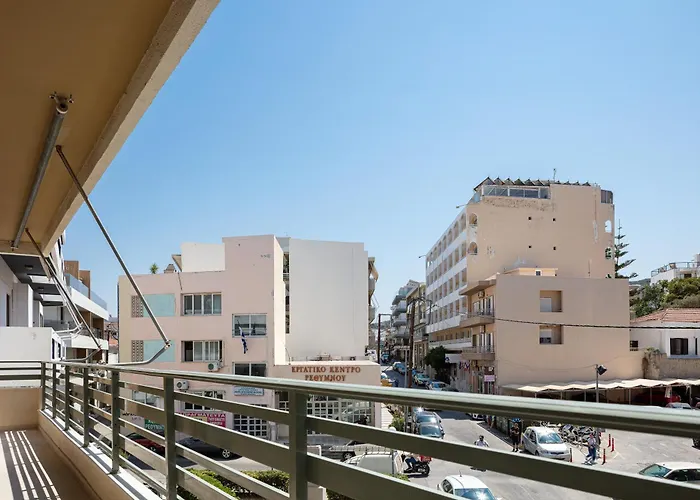 Modern Apartment, Up To 6, Close To The Beach!